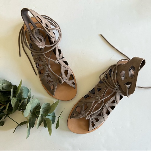 Mossimo Supply Co. Nadine Taupe Gladiator Style Tie Sandals. Size 9.5 - Picture 1 of 8